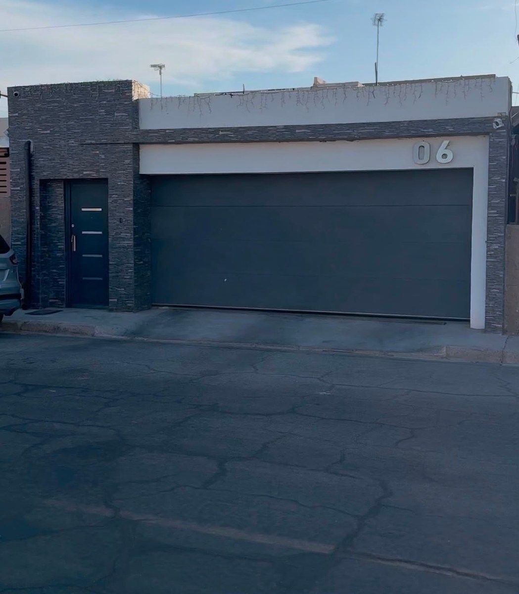 House for Sale in Fracc. Hipico, photo 1 of 22