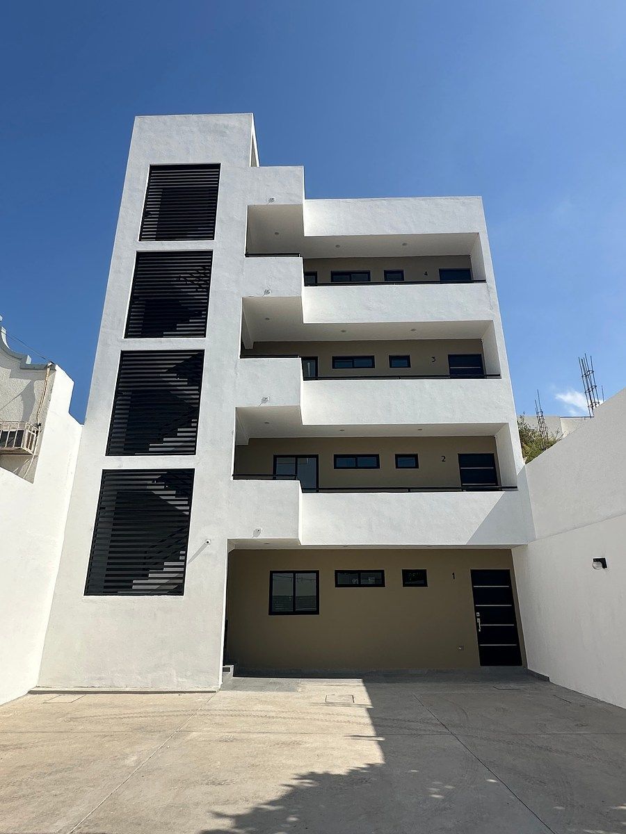 Fachada, foto 1 de 10