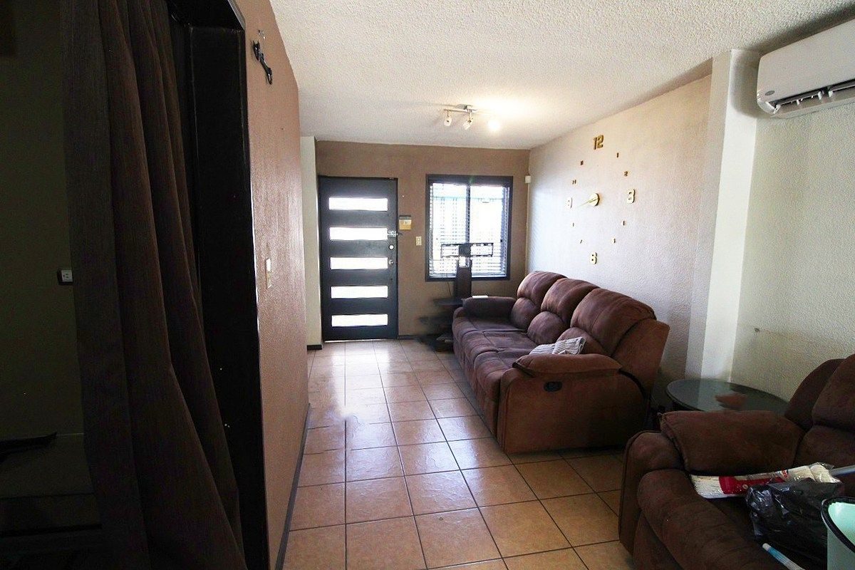Casa en Valle del Pedregal 2a Sección, Mexicali, foto 4 de 13