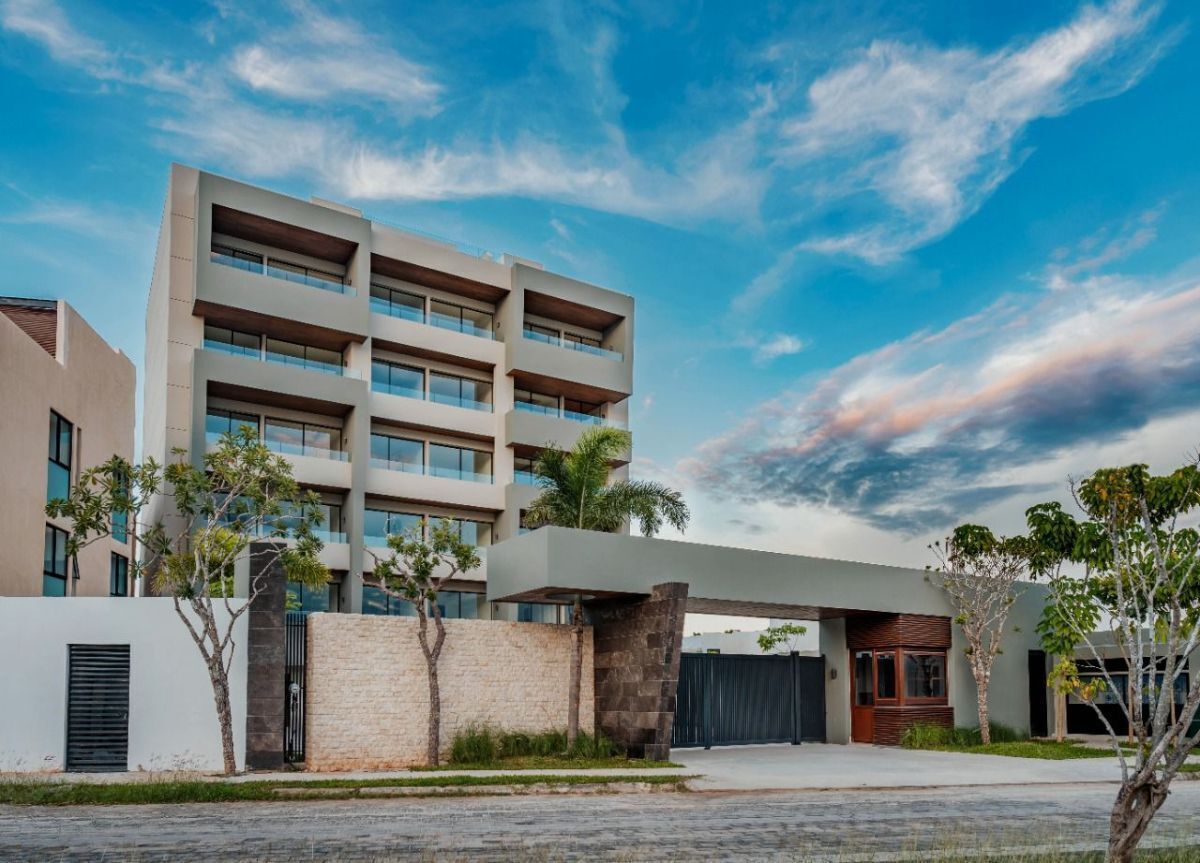 Furnished apartment for sale in Altabrisa, Merida, Yucatan, photo 1 of 13