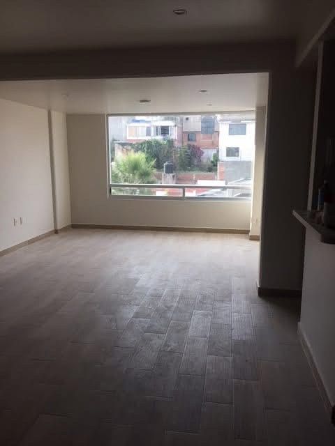 Apartment in Lomas del Chamizal, Cuajimalpa de Morelos, photo 2 of 16