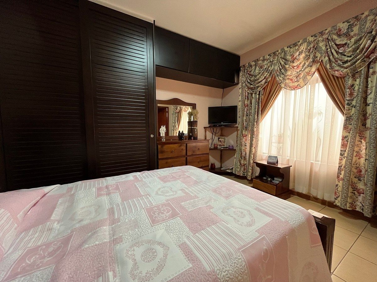 Dormitorio principal, foto 8 de 25