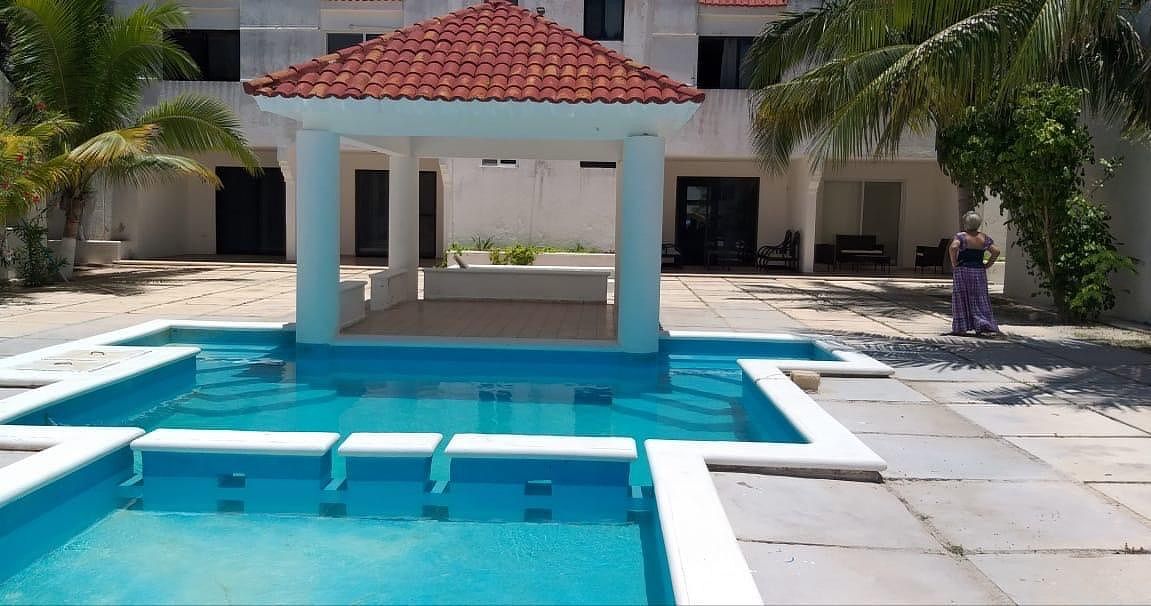 En Venta Villa en Chicxulub, segunda fila, foto 1 de 12