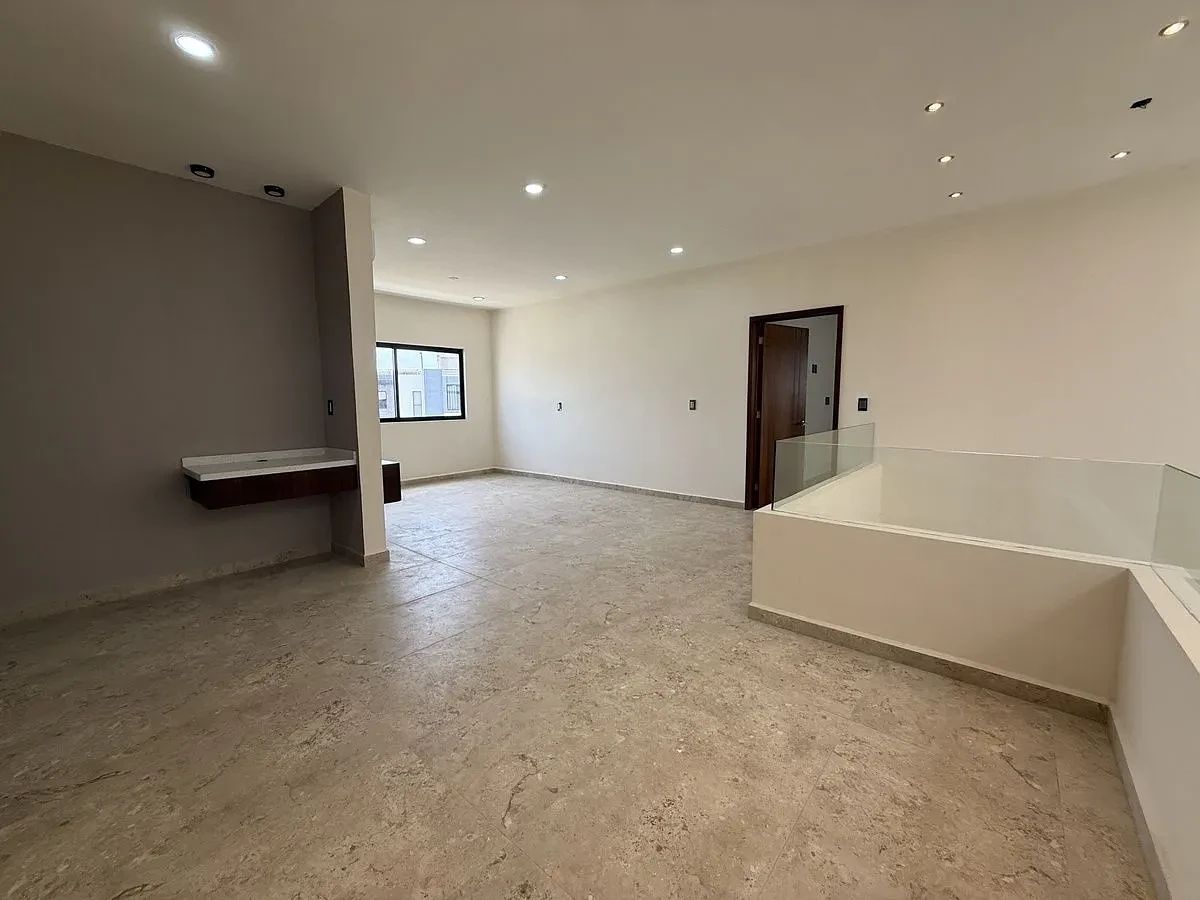 Casa em Las Palmas, Medellín, foto 19 de 36