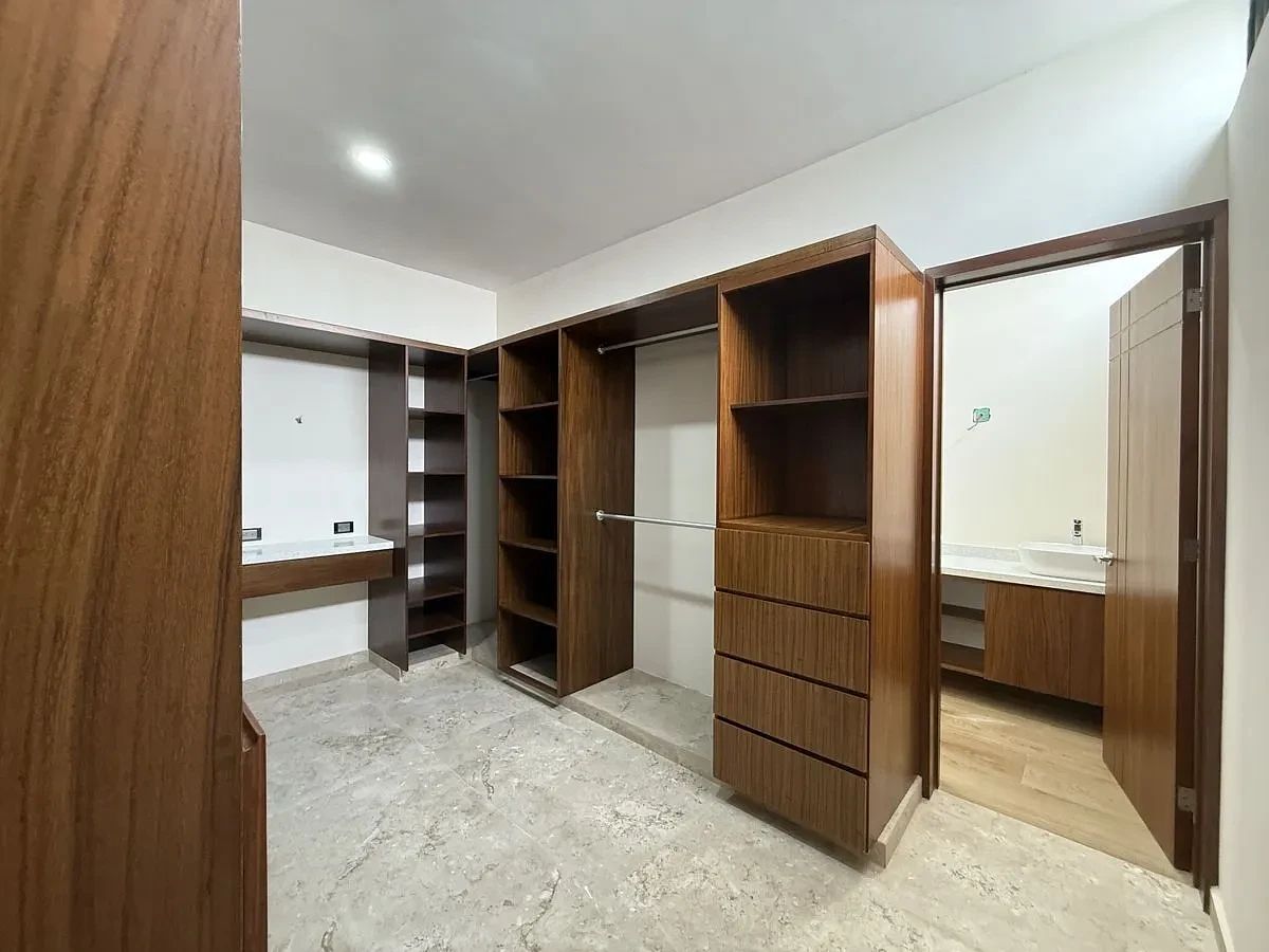Casa em Las Palmas, Medellín, foto 25 de 36