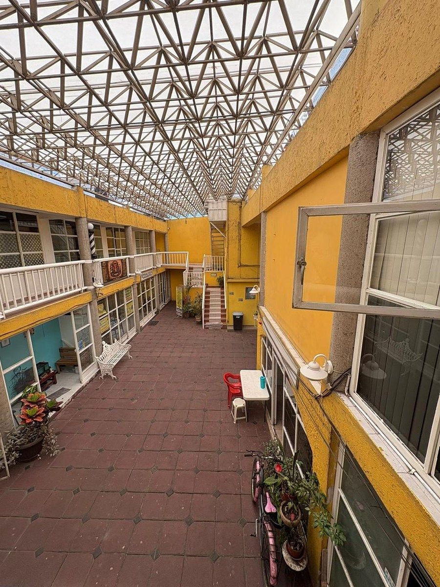 Edifício em Gustavo Baz Prada, Tlalnepantla de Baz, foto 2 de 11