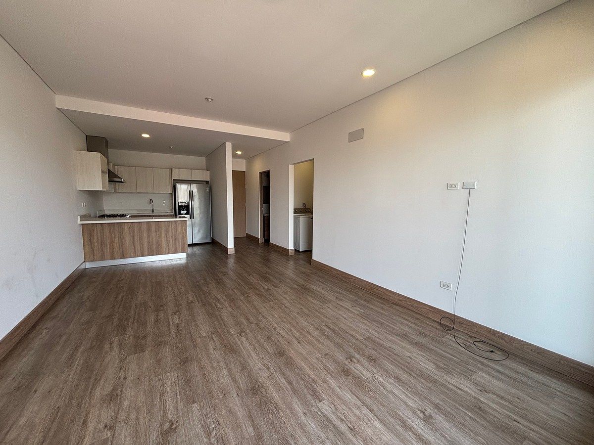 Apartamento para Aluguel | KYO Hipódromo 3 | 2 Quartos | Andar 6 | Varanda, foto 1 de 24