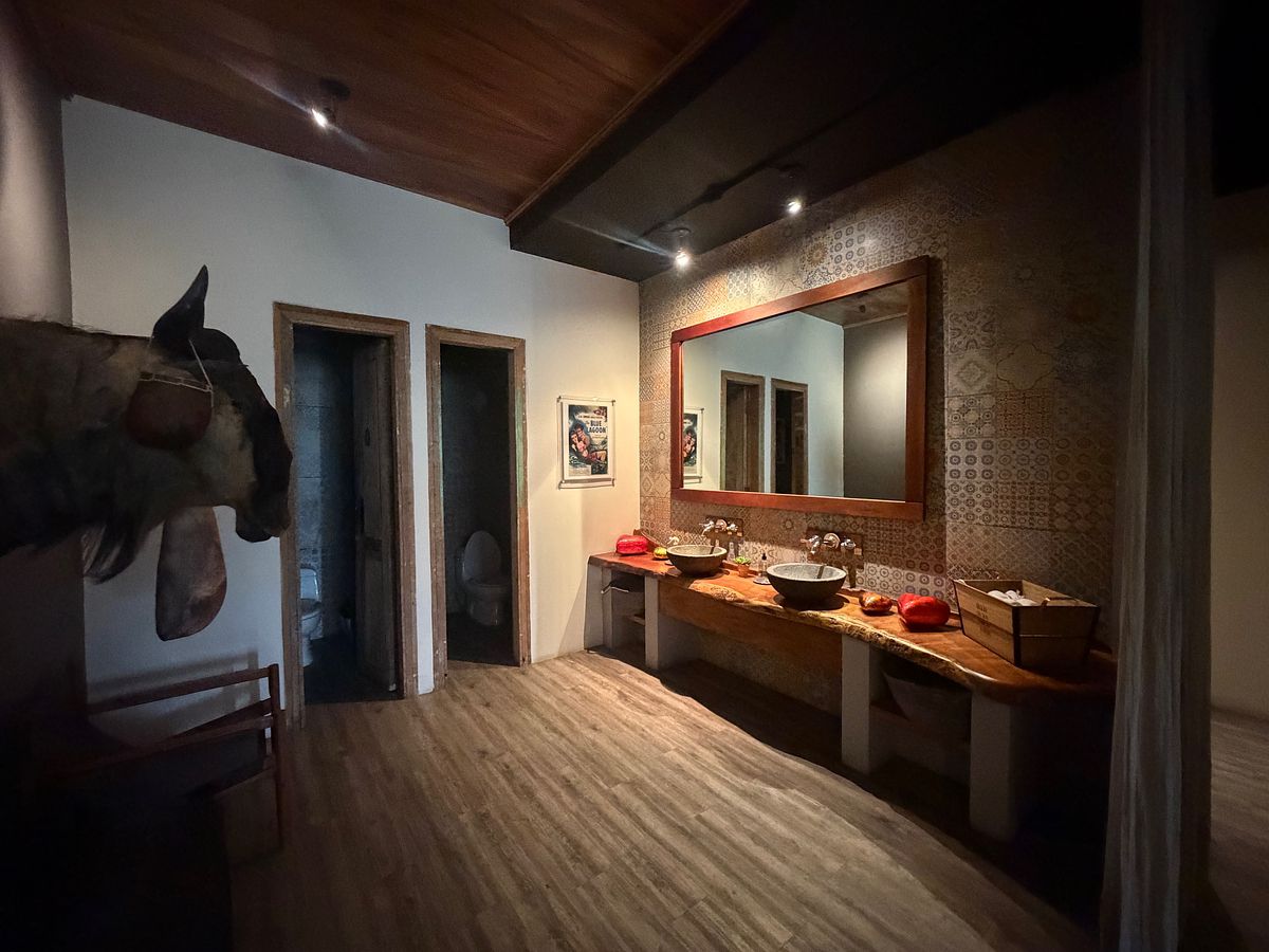 baños salon de juegos, foto 31 de 39