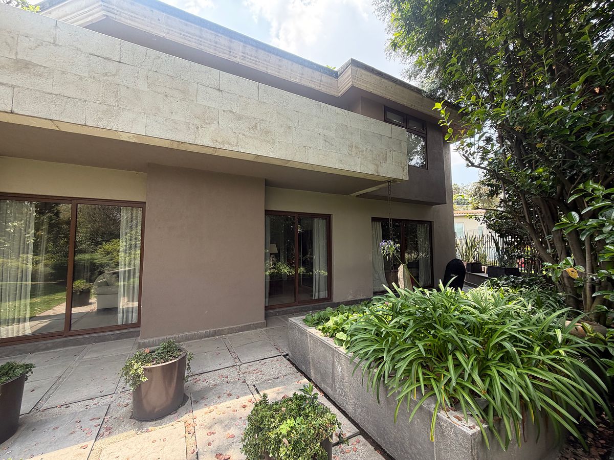 fachada casa desde el jardín, foto 35 de 39