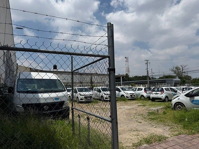 SE RENTA TERRENO SOBRE CALZADA DE LAS PALMAS, foto 1 de 9