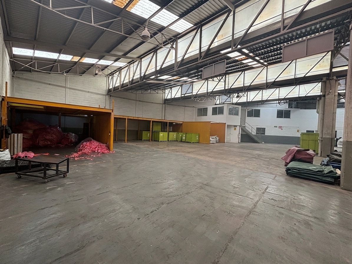 FOR RENT WAREHOUSE 930 m2 NAUCALPAN, photo 1 of 9
