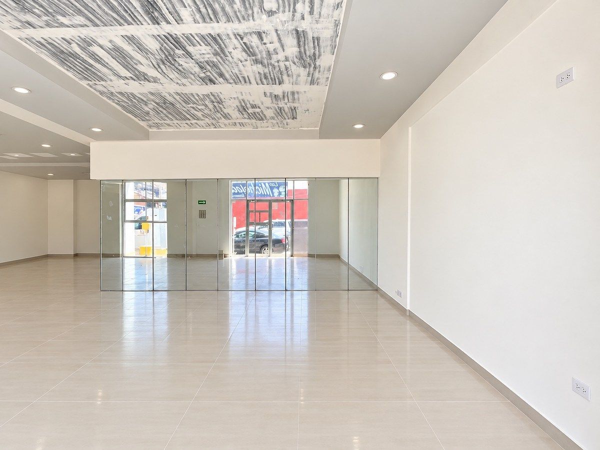 Retail Space in Sección Primera, Ensenada, photo 3 of 4
