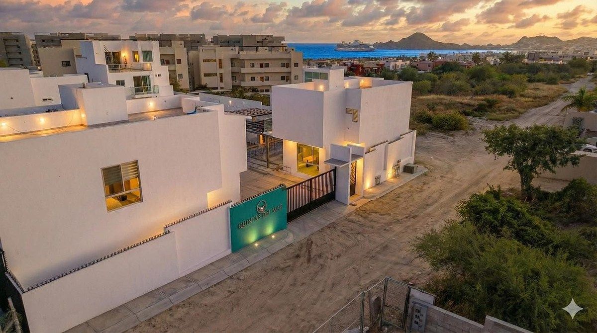 House in El Tezal, Los Cabos, photo 2 of 14