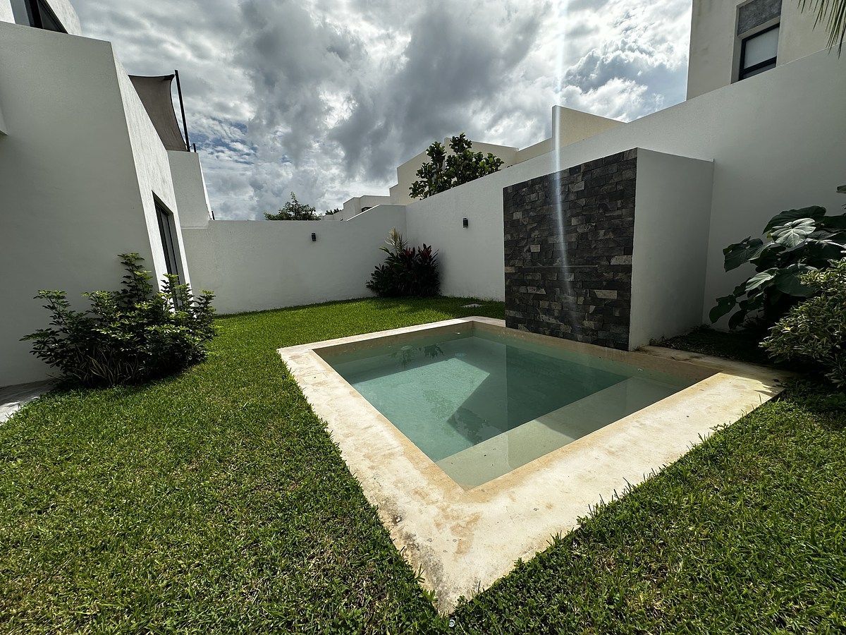 Casa em condomínio fechado em Parque Natura, Mérida, foto 2 de 31