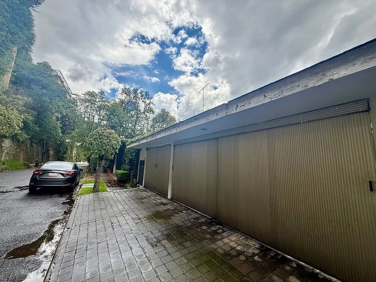 House in Bosque de las Lomas, Miguel Hidalgo, photo 25 of 26