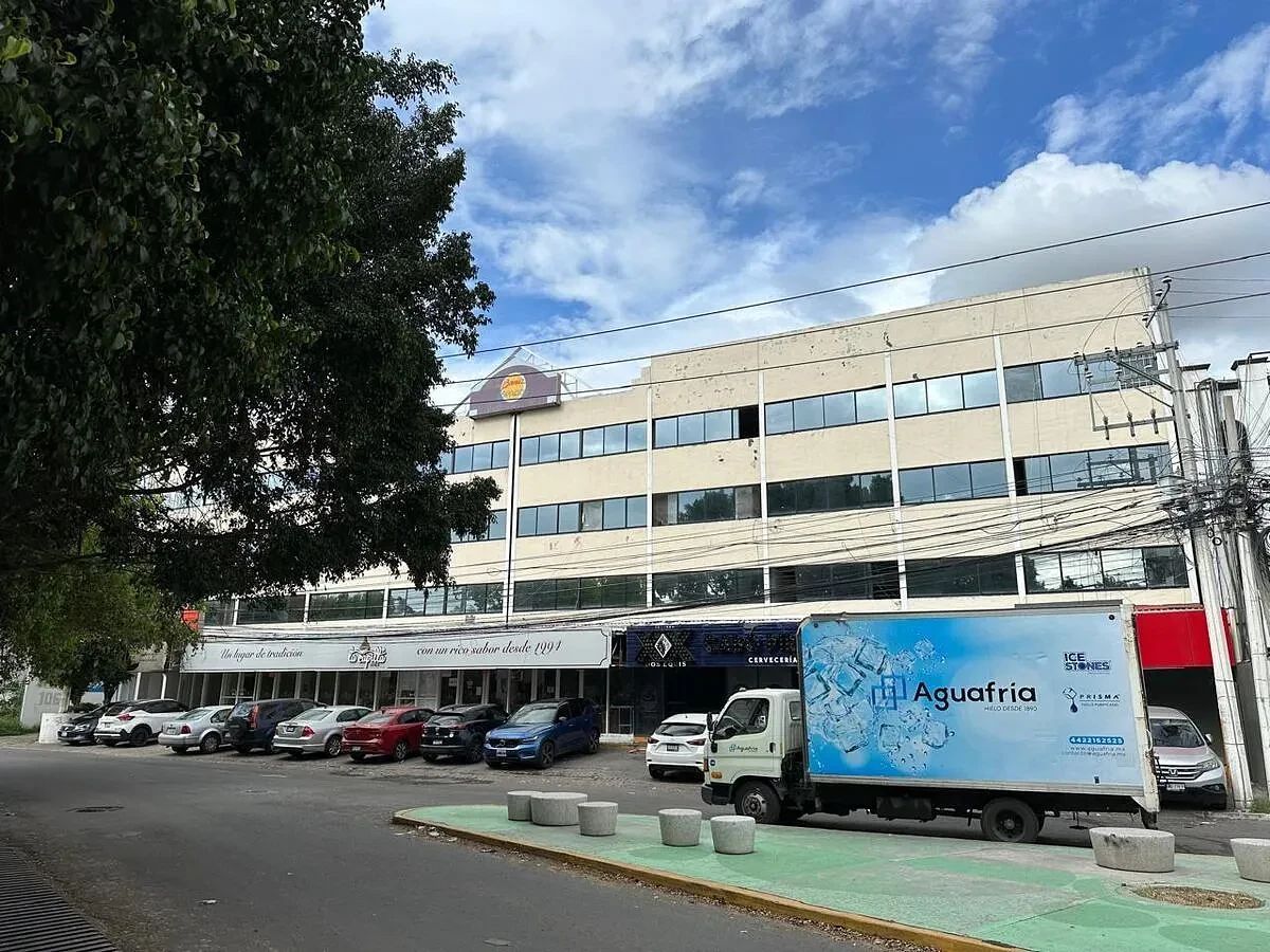 Edificio en Los Faroles, Querétaro, foto 3 de 5