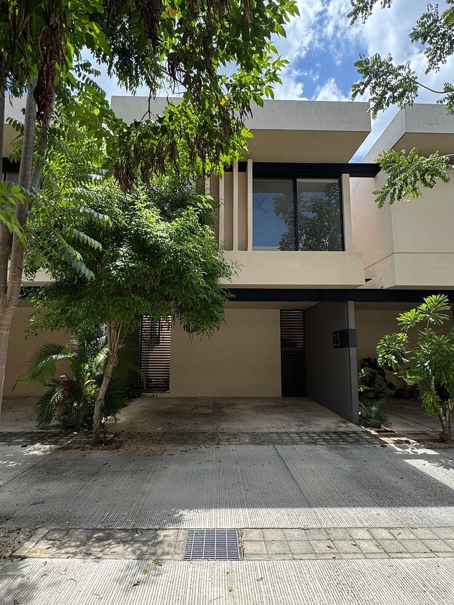 SALE OR RENT Townhouse equipped in Temozón north, photo 1 of 14