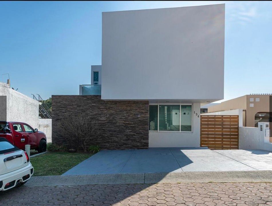 CASA PARA ALUGAR – BUGAMBILIAS 2ª SEÇÃO, foto 1 de 9