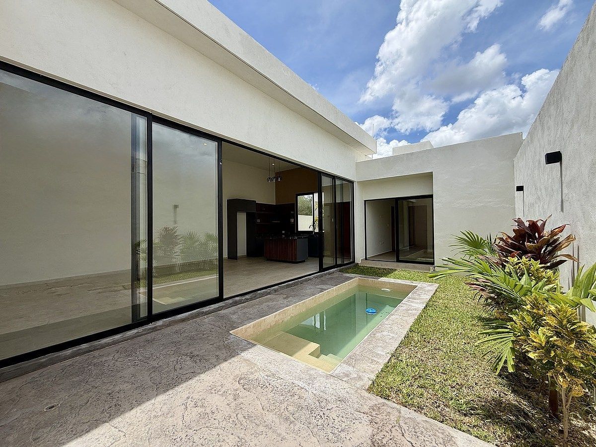 Casa en Privada Tamora, Conkal, foto 3 de 18
