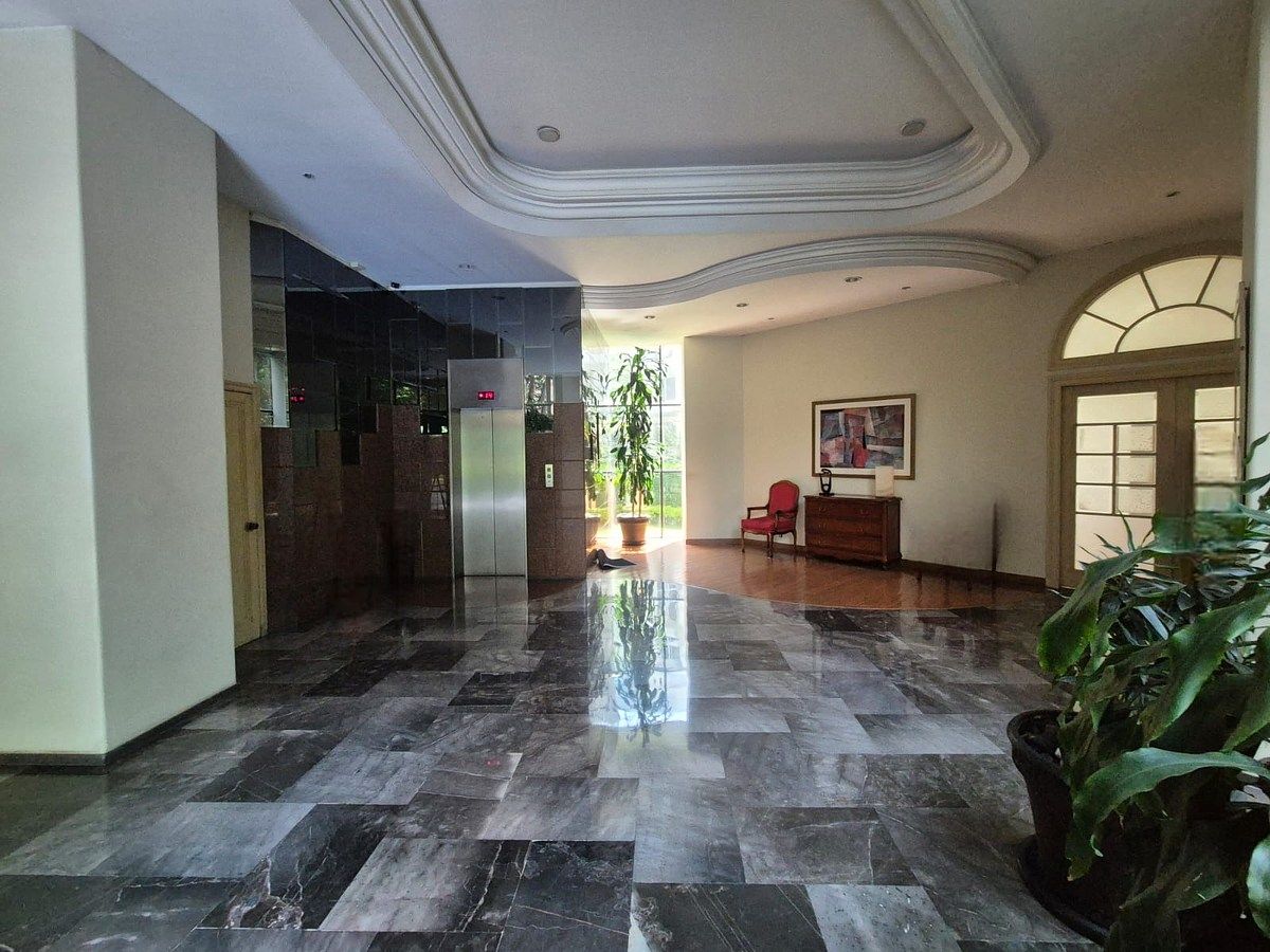 LOBBY, foto 19 de 34