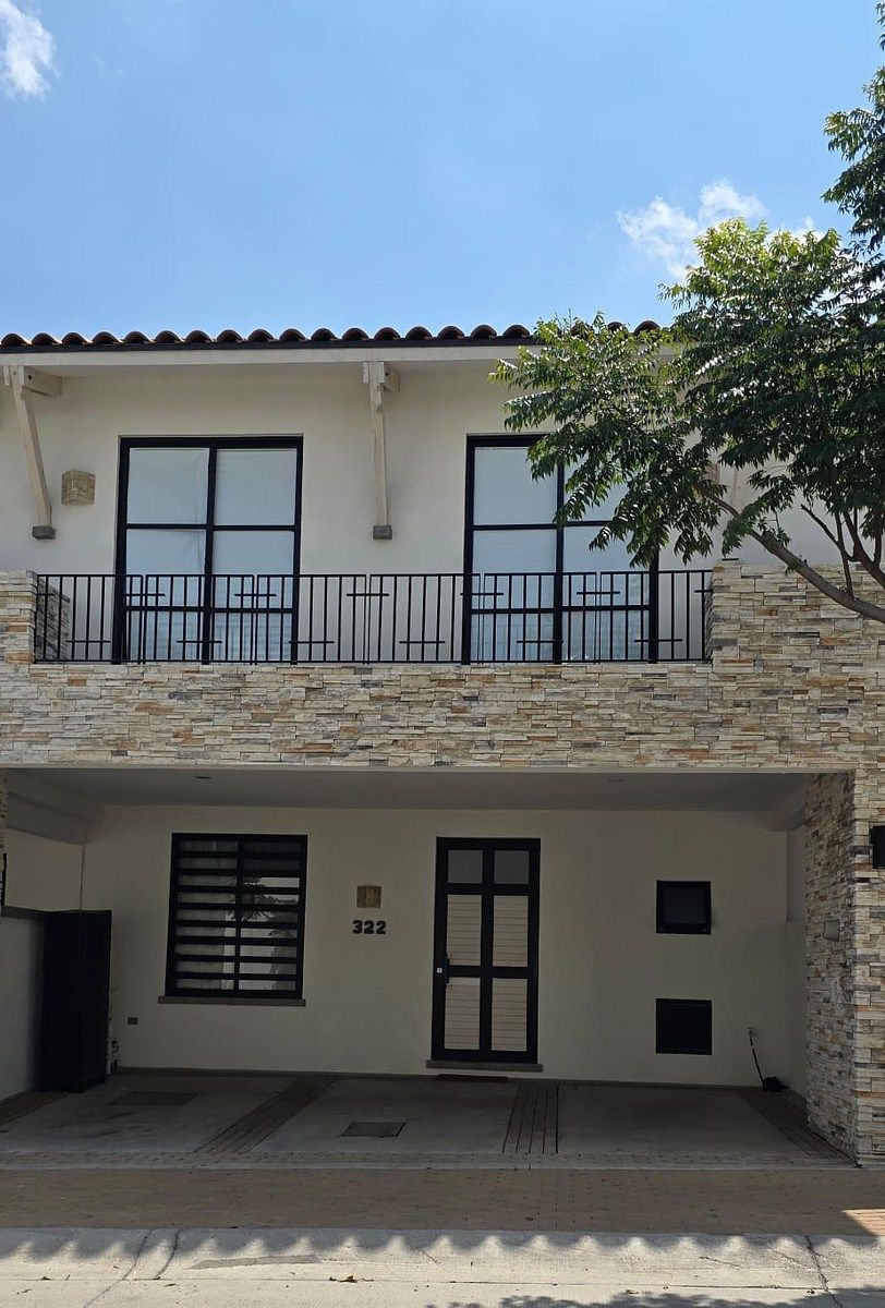 Casa en renta, foto 1 de 15
