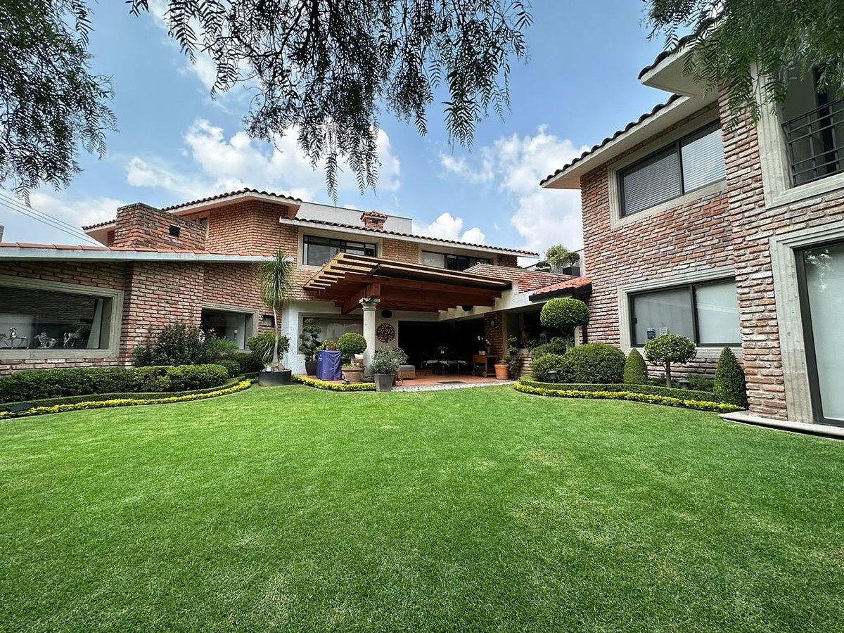 CASA À VENDA EM JARDINS DO PEDREGAL, foto 1 de 34