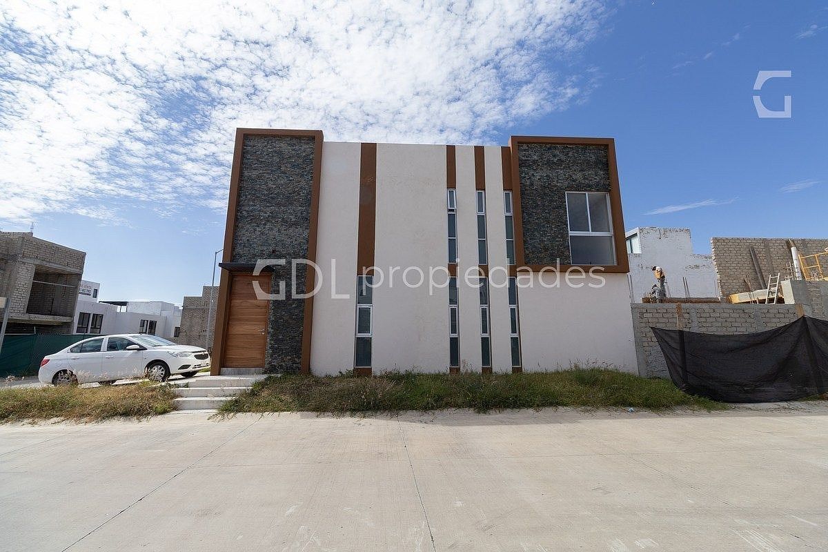 Casa em Coto Sienna Capital Norte, Zapopan, foto 2 de 43