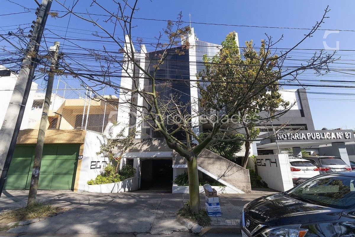 Building in Lomas de Guevara, Guadalajara, photo 7 of 45
