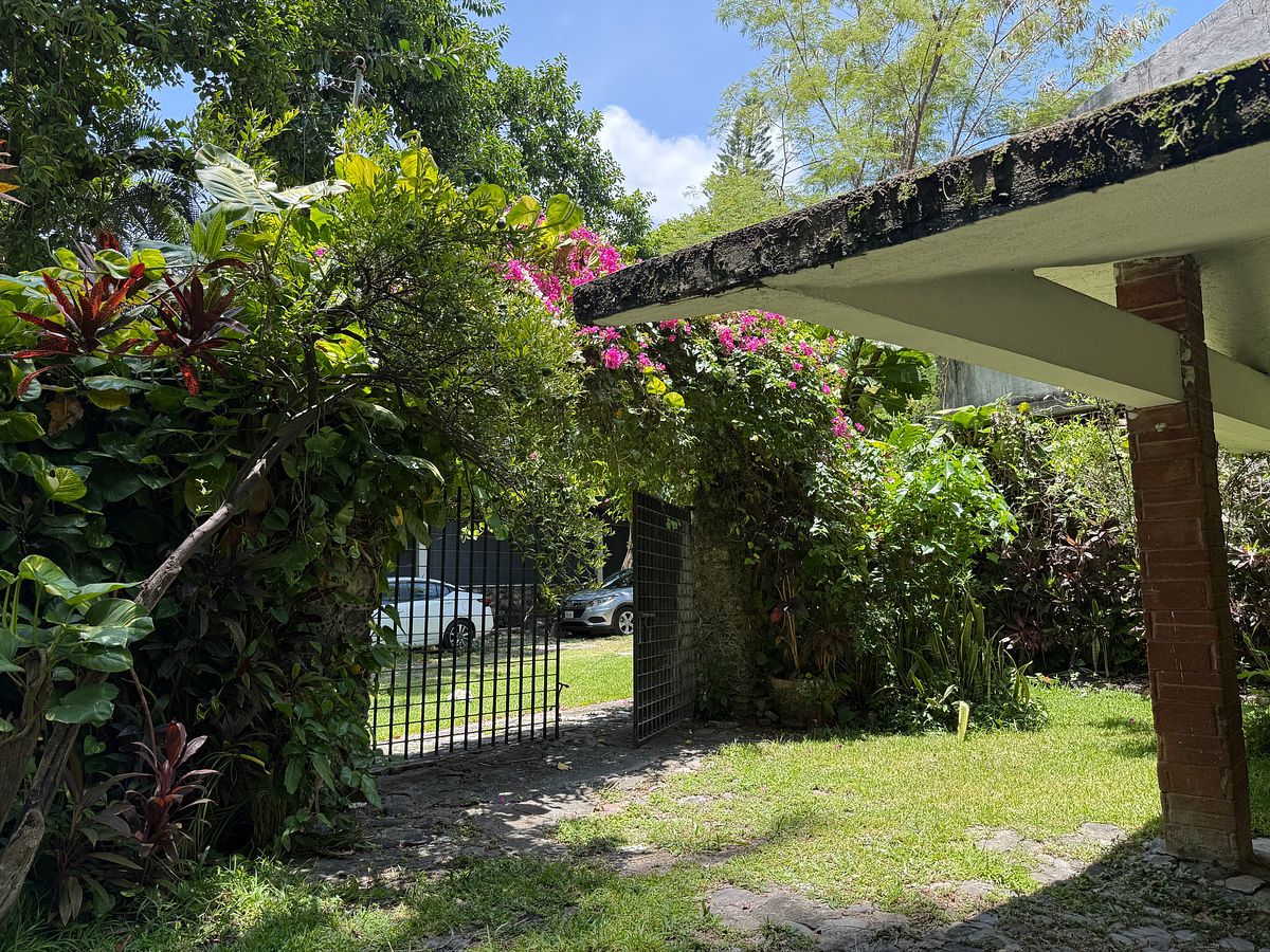 House for Sale in Xochitepec, Morelos, photo 1 of 23