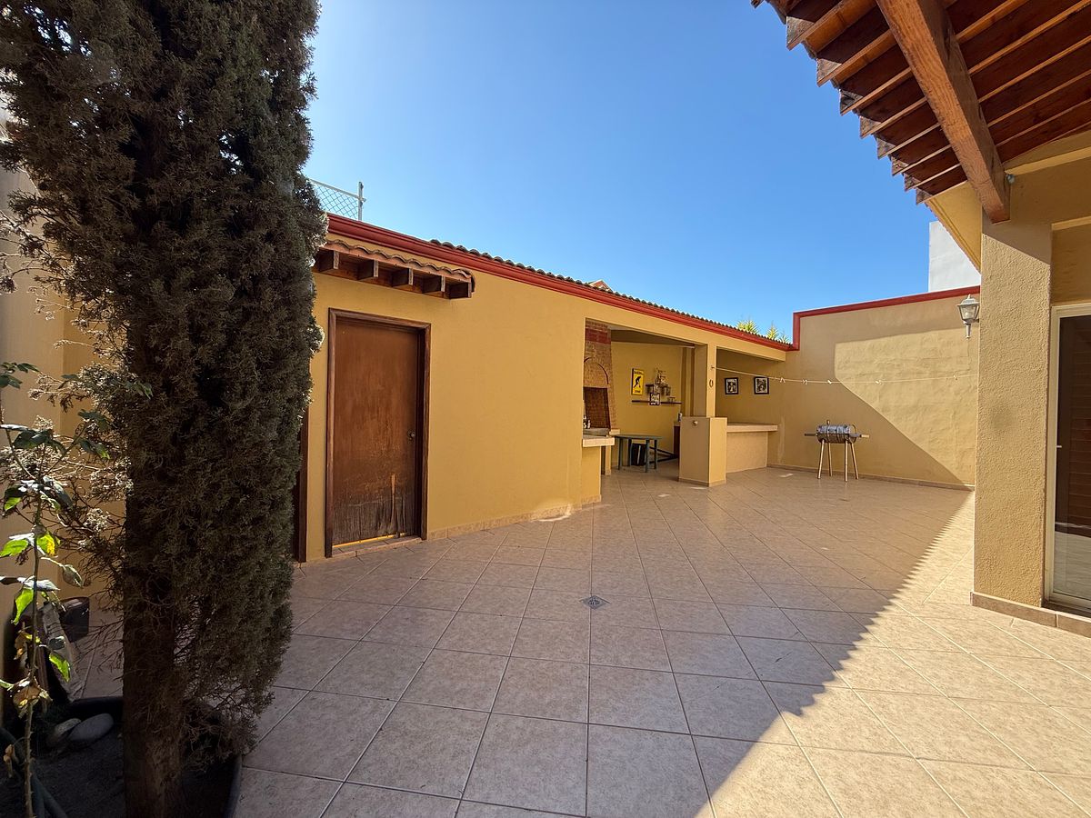 CASA EN VENTA, HACIENDA AGUA CALIENTE, foto 1 de 21