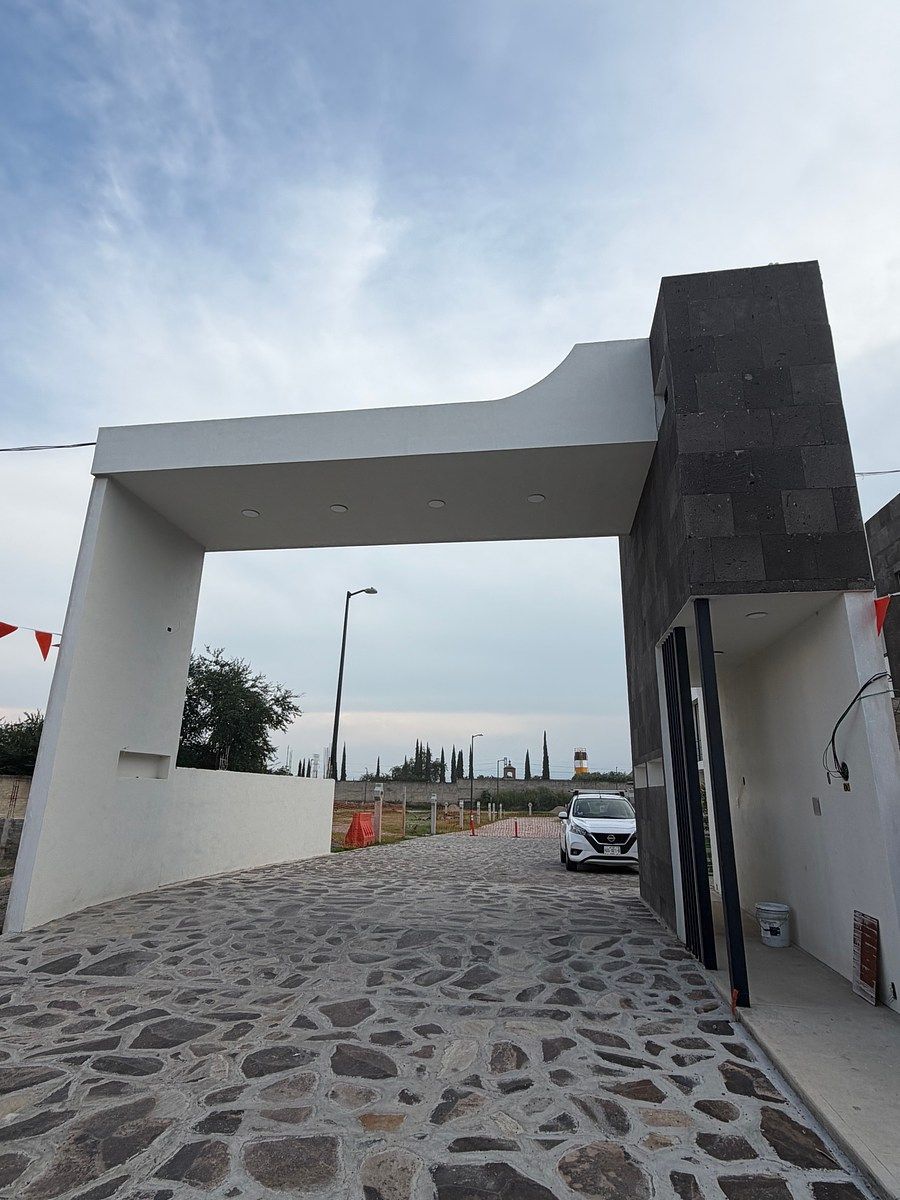 Terreno Residencial en Santa María Tequepexpan, foto 1 de 10