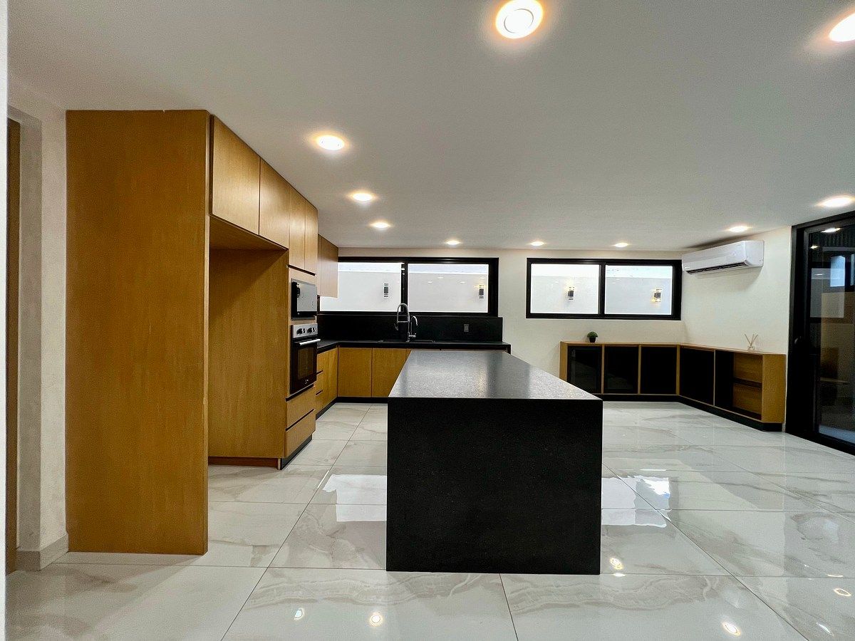 Casa em condomínio fechado em Vía Cumbres Residencial, Benito Juárez, foto 3 de 24