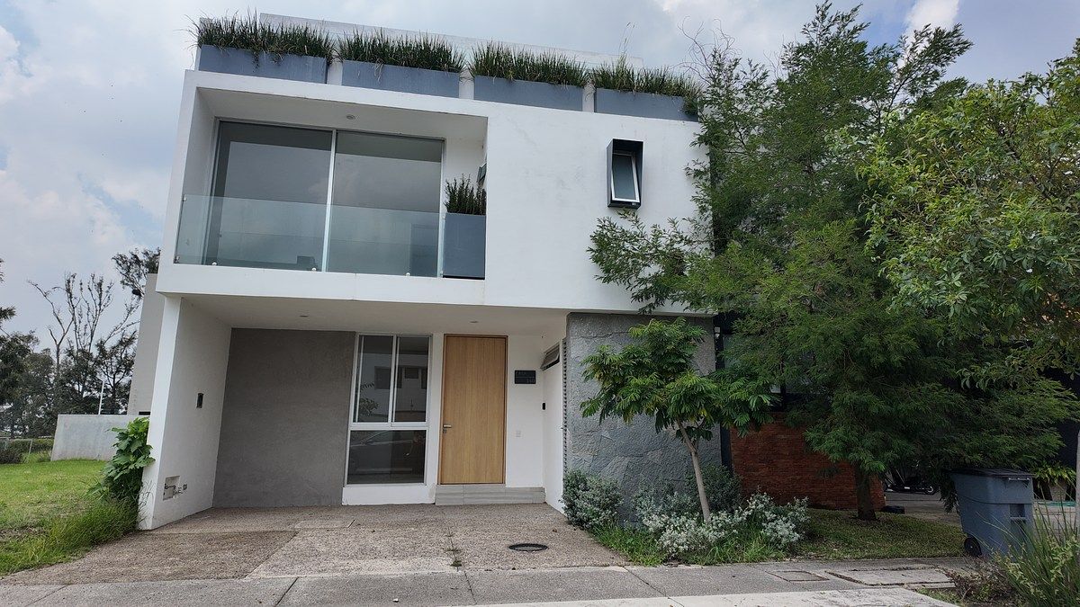 CASA DE VENTA EN ALTANZA,  SOLARES ZAPOPAN JAL, foto 1 de 23
