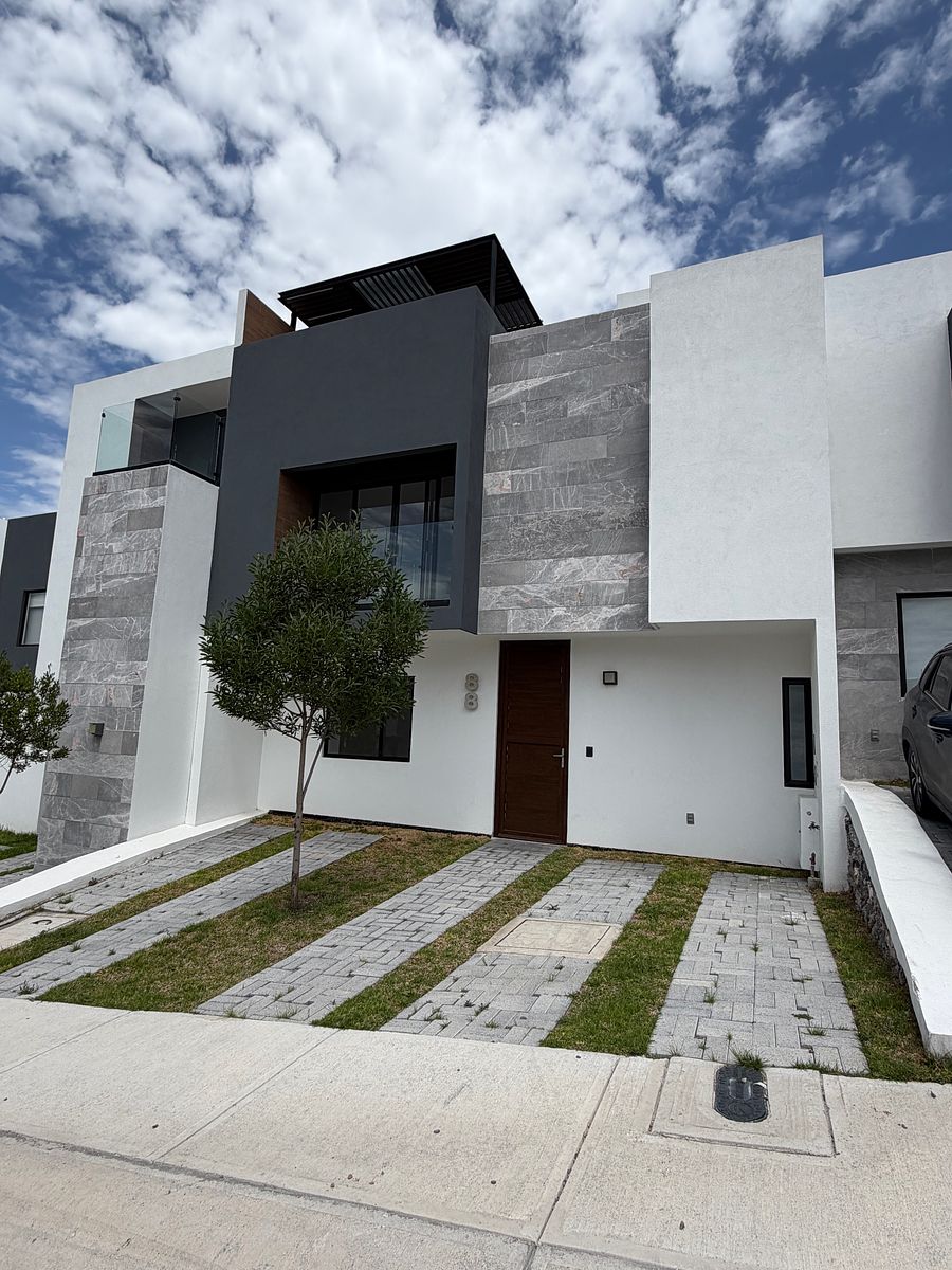 House in Zibatá, El Marqués, photo 2 of 35