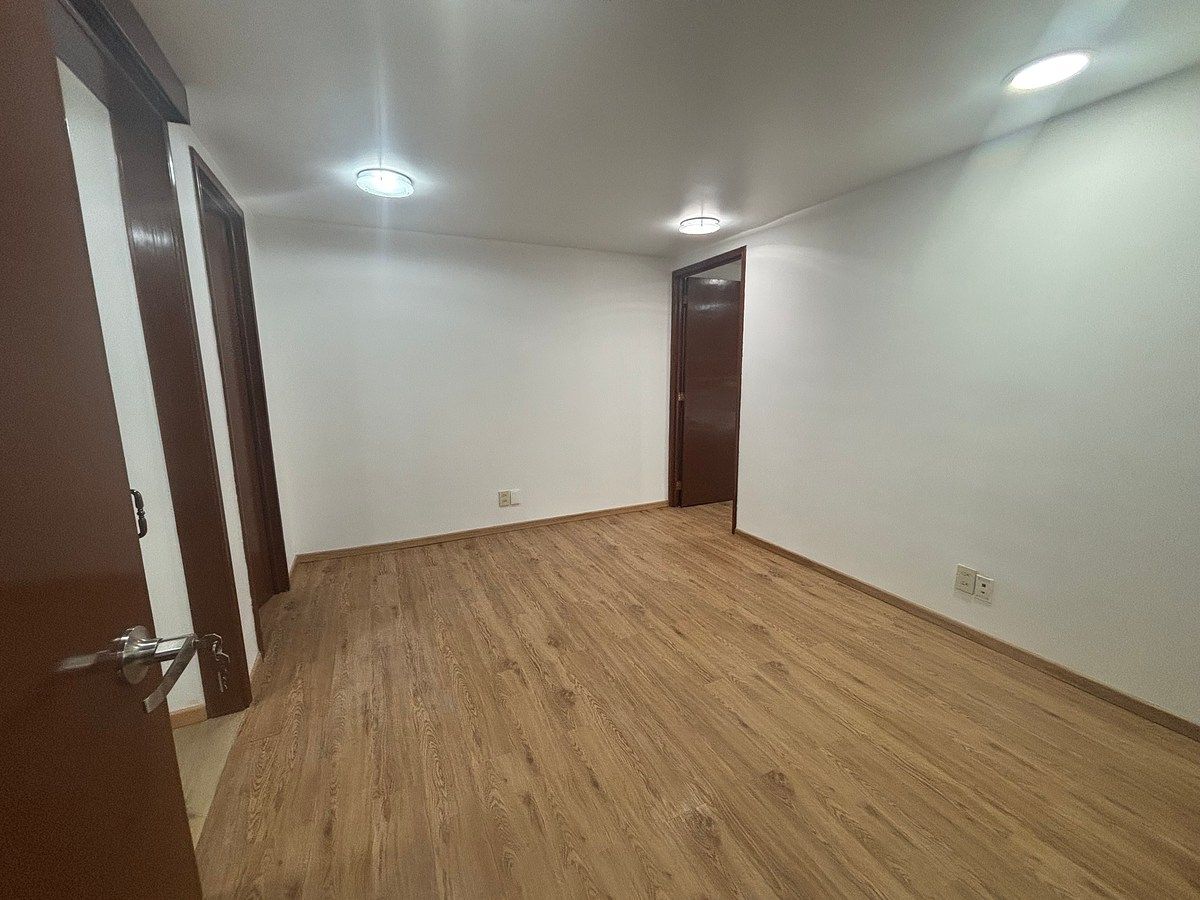 Office in Bosque de las Lomas, Miguel Hidalgo, photo 3 of 23