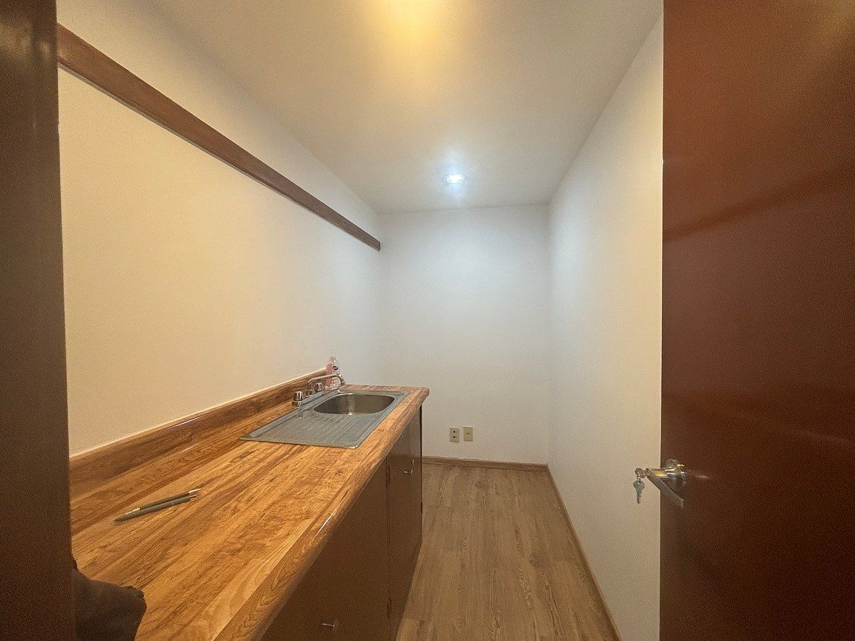 Office in Bosque de las Lomas, Miguel Hidalgo, photo 6 of 23