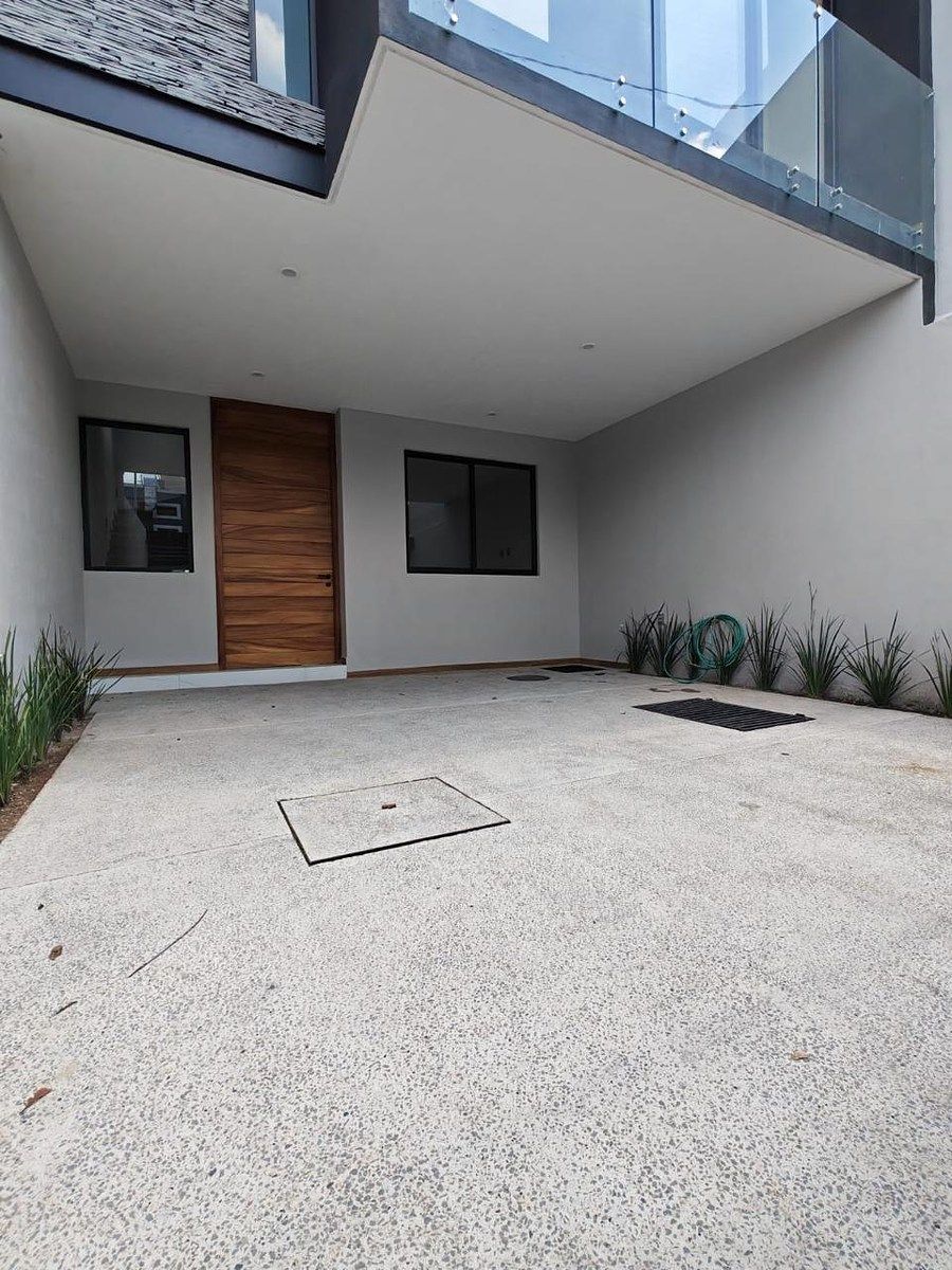 House in Jardines de San José, Guadalajara, photo 2 of 19