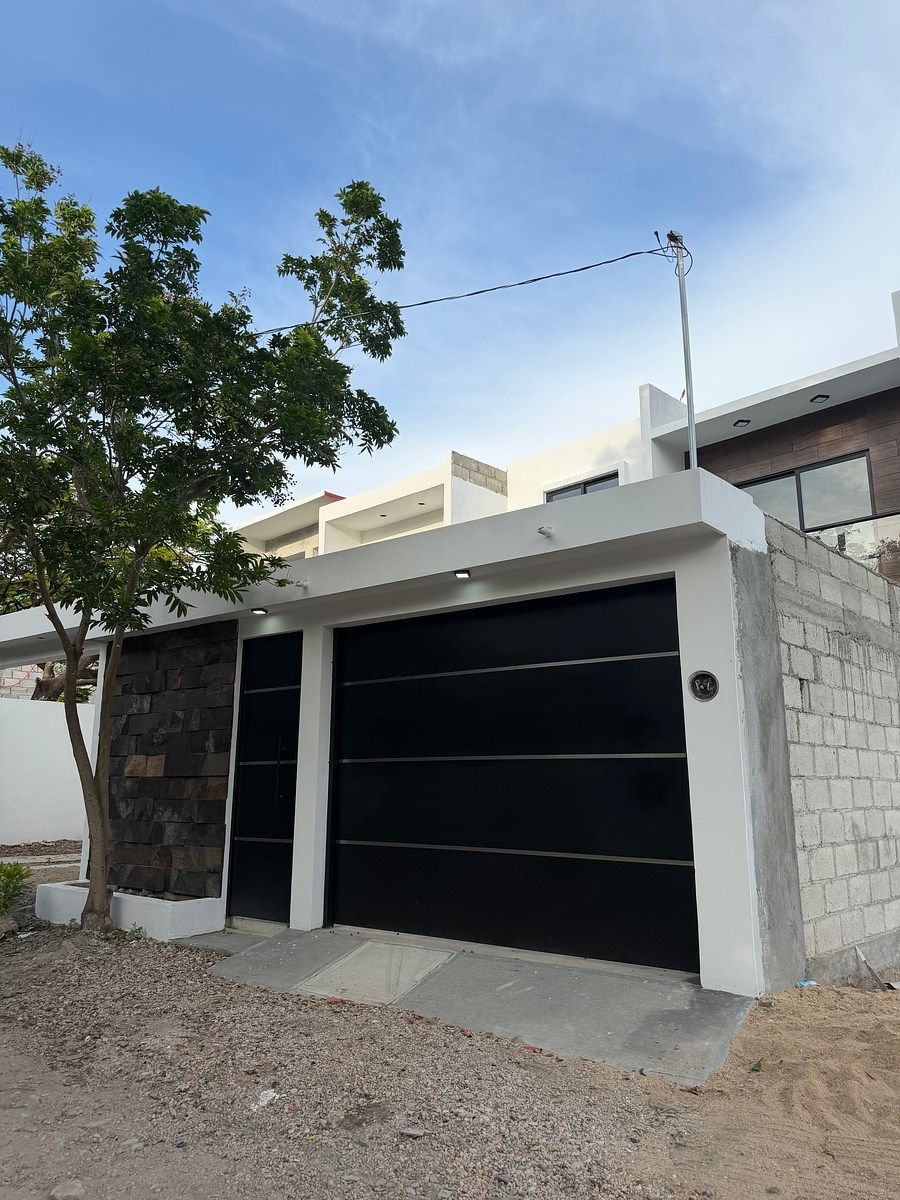 CASA EN PLAN DE AYALA NORTE, foto 1 de 17