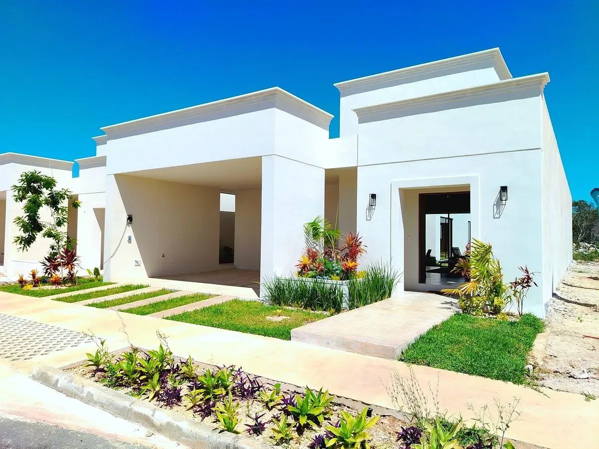 | LINDA CASA À VENDA EM PRIVADA EM CONKAL DE UM SÓ ANDAR, MERIDA |, foto 1 de 16