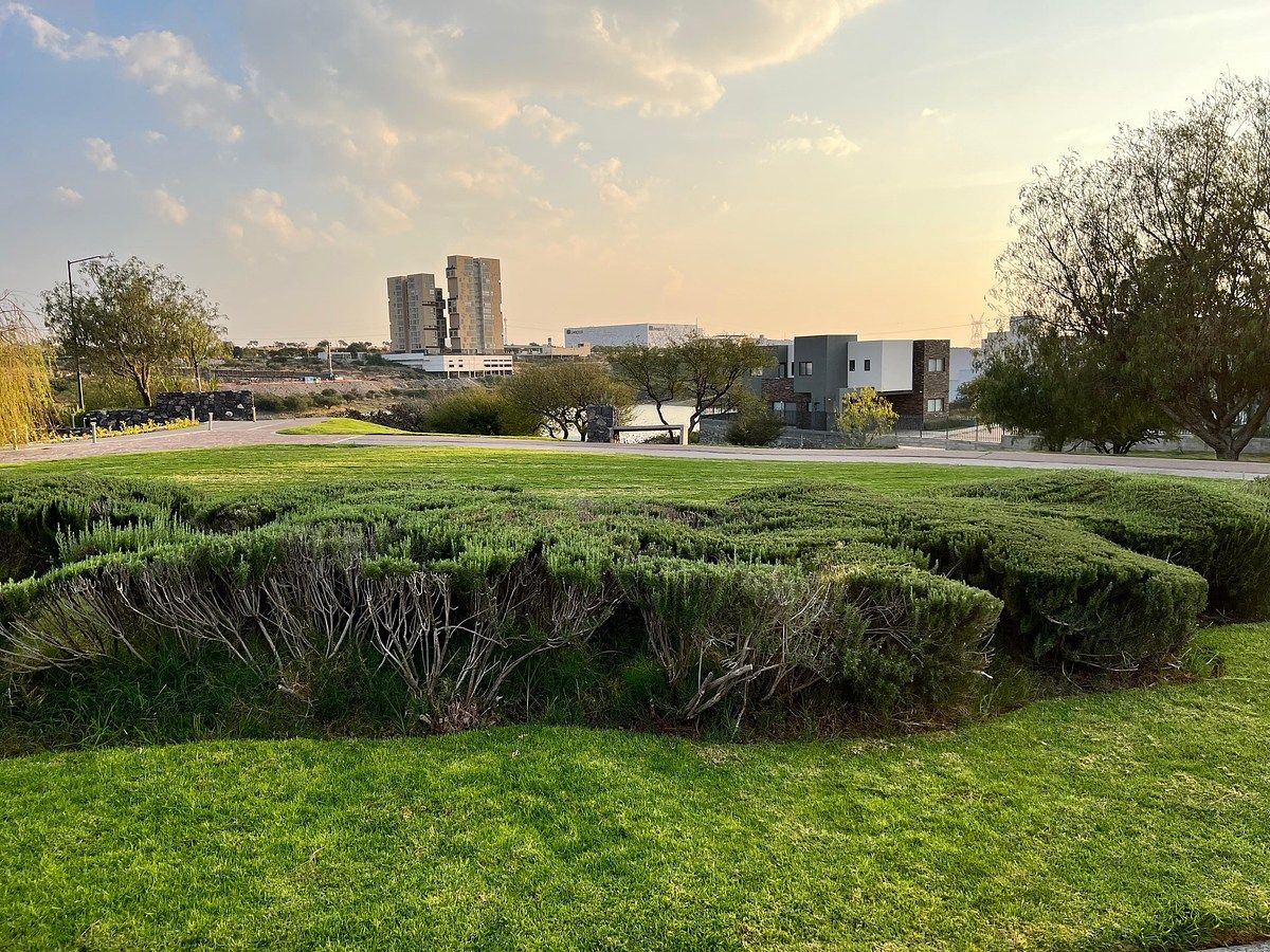 Lot in La Vista Residencial, Querétaro, photo 3 of 3