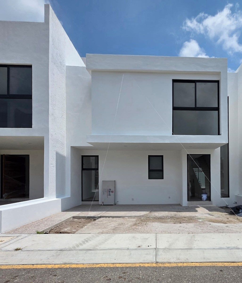 Casa Sibéria à Venda em Rodanta o Marques, foto 1 de 26