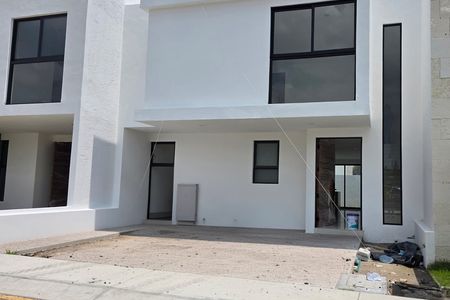 Casa Sibéria à Venda em Rodanta o Marques