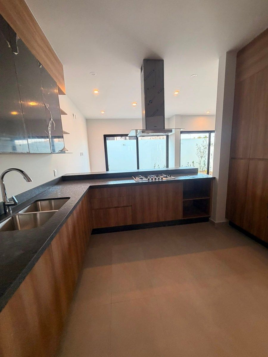 House in Gated Community in Valle Imperial, Zapopan, photo 9 of 38