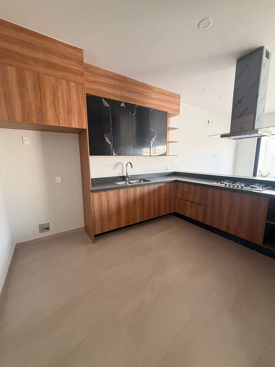 House in Gated Community in Valle Imperial, Zapopan, photo 8 of 38