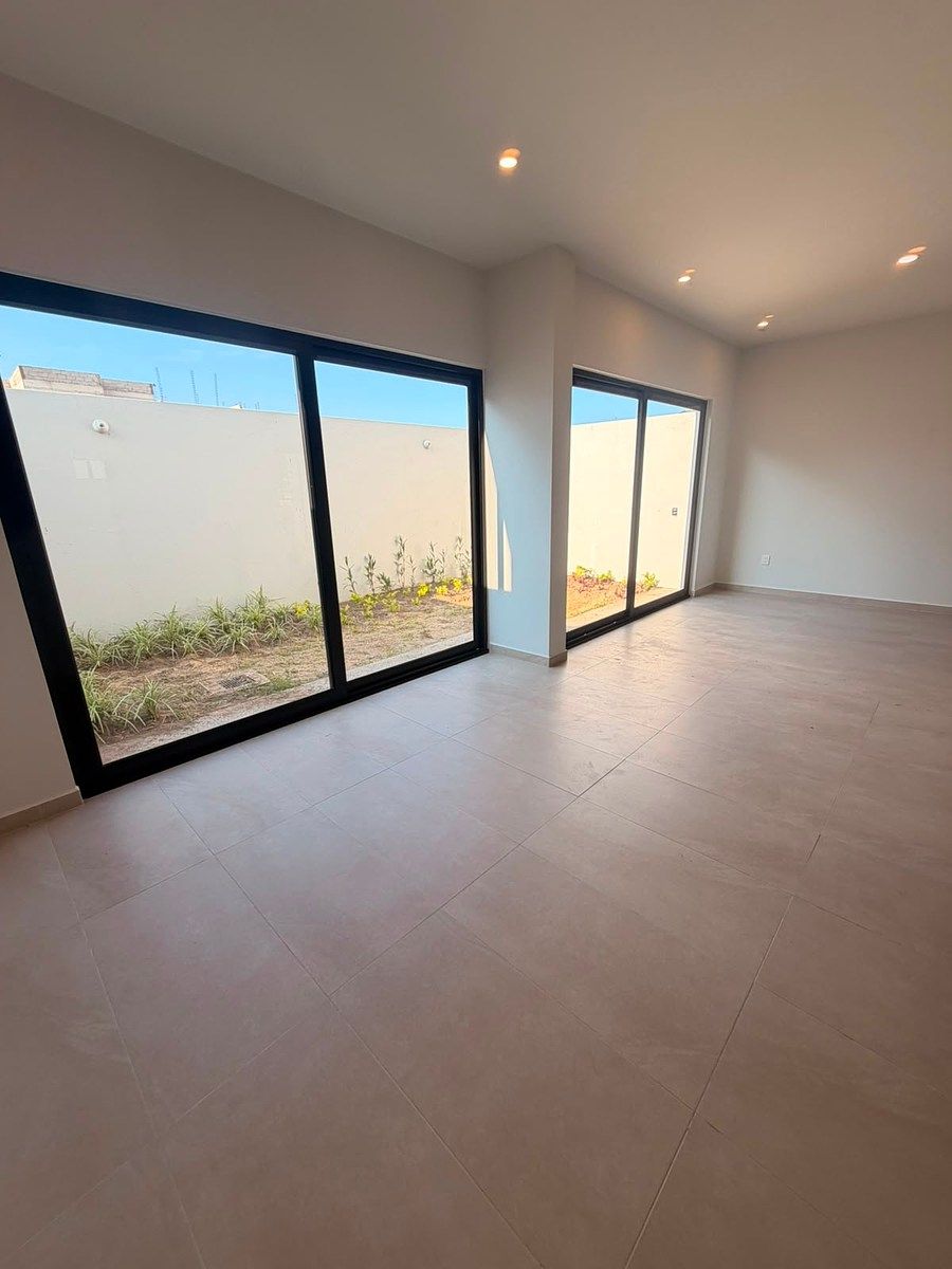 House in Gated Community in Valle Imperial, Zapopan, photo 6 of 38