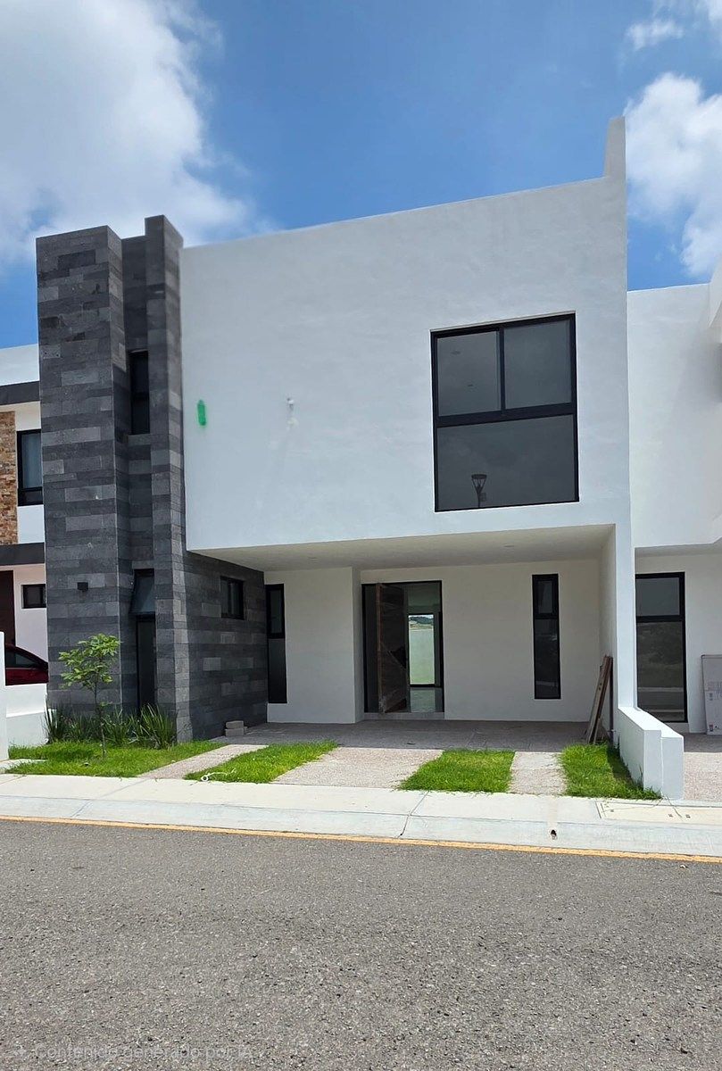 CASA GROZNI - RODANTA EL MARQUES, foto 1 de 30