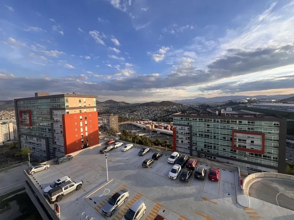Departamento En Parque Norte, Excelente Estado., foto 1 de 16