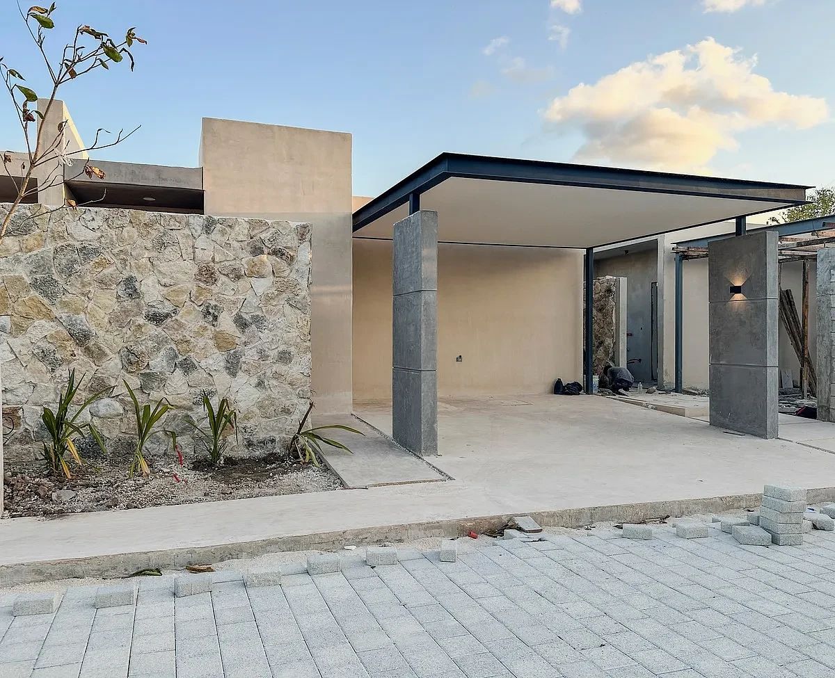 Casa em Pré-Venda de 1 Andar com Piscina em Privada Residencial, Conkal, foto 1 de 15
