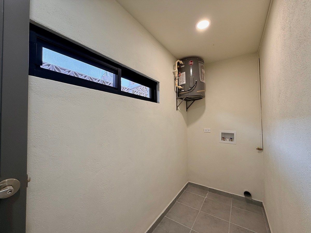 Boiler e instalación lista para centro de lavado., foto 41 de 50