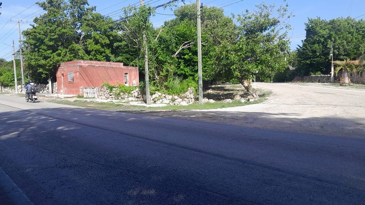 OPORTUNIDADE EM TEKAT, PERTO DE CONKAL, ESQUINA NA ESTRADA, foto 1 de 5
